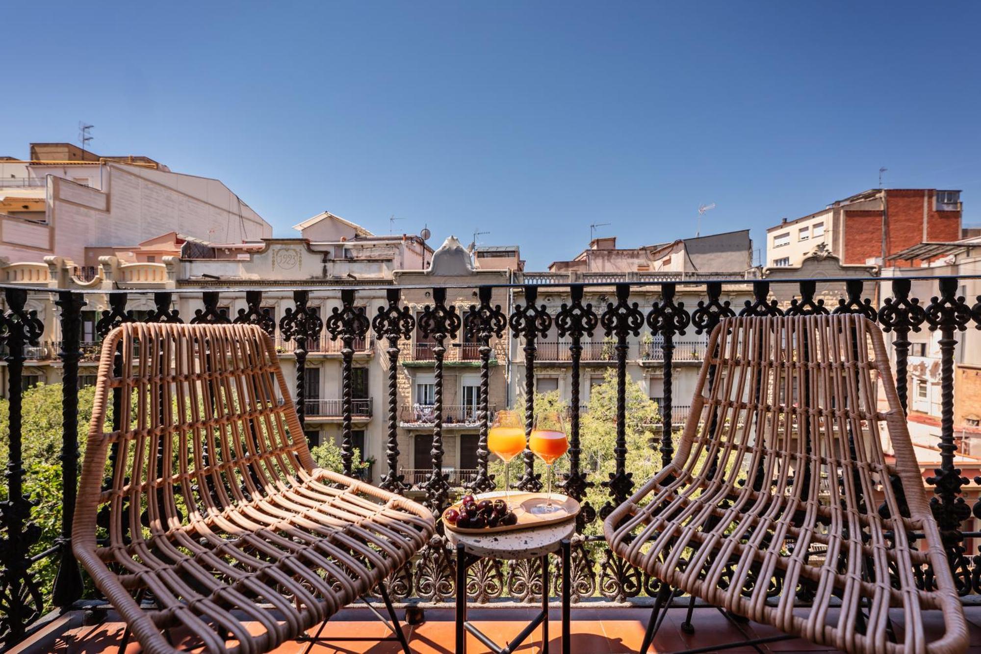 Rocafort In Eixample Barcelona Exterior photo